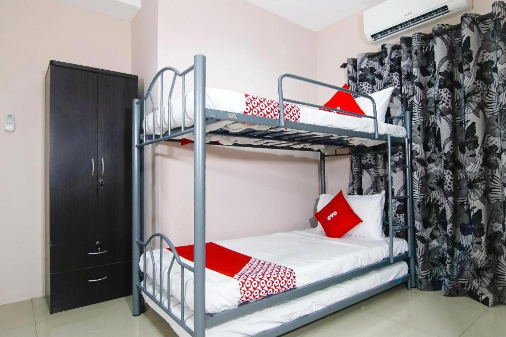 מנילה Oyo 766 Ichehan Apartments מראה חיצוני תמונה